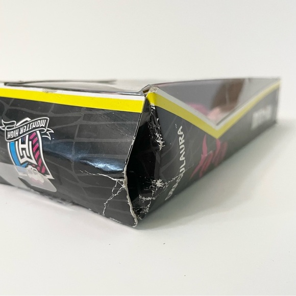 Monster High Draculaura Doll Damaged Box - Picture 14 of 16